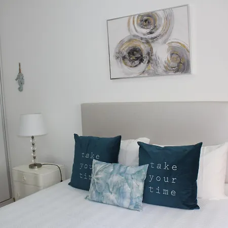 Casa Carvalho Laranjo דירה *